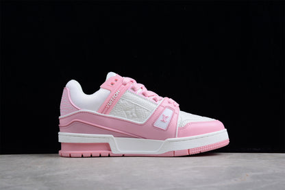 LV Trainers White powder