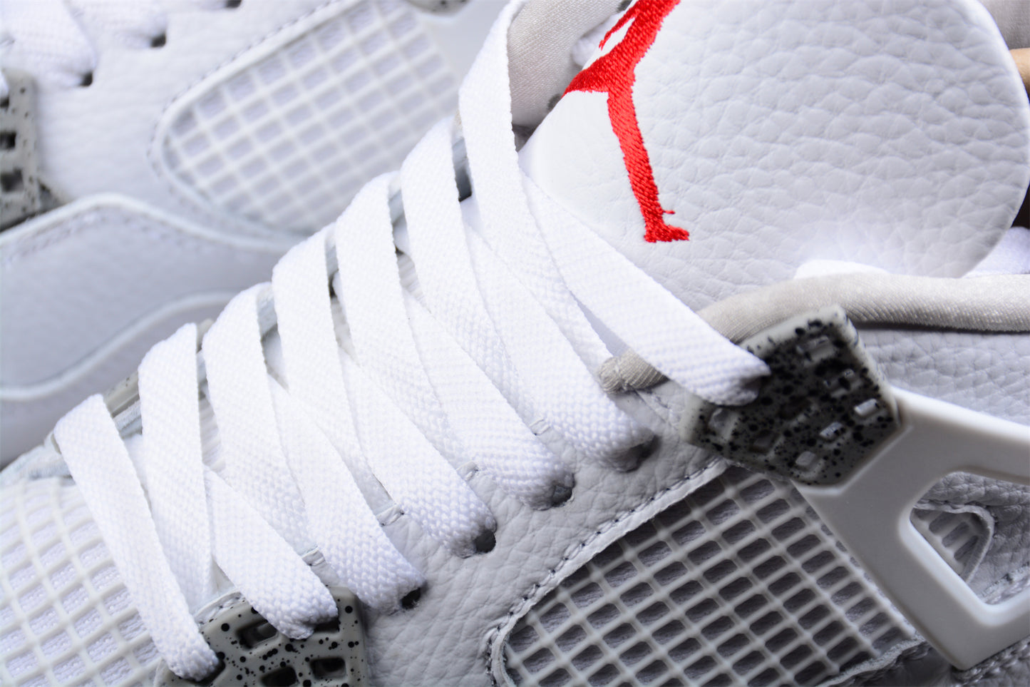 Air Jordan 4 Retro 'White Oreo'
