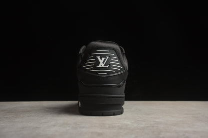 LV Trainers Pure black
