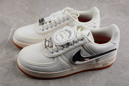 Air forces x travis scott
