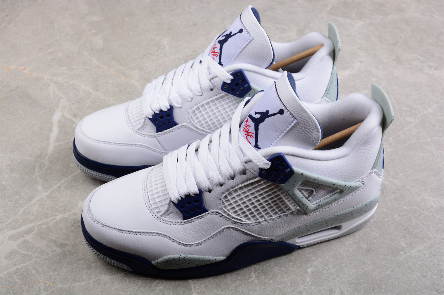 Air Jordan 4 Retro White Midnight Navy