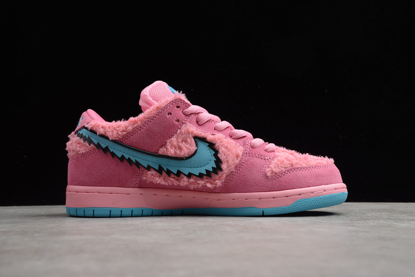 SB Dunks Grateful dead bear pink