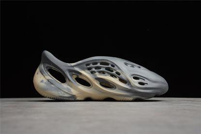 Yeezy foam runners beige paint and grey