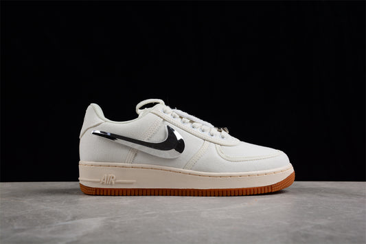 Air forces x travis scott