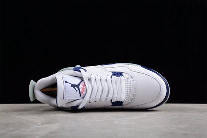 Air Jordan 4 Retro White Midnight Navy