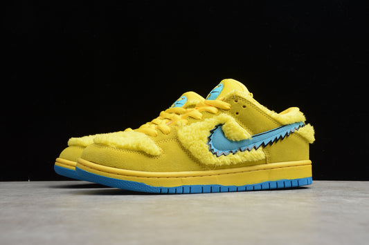 SB Dunks Grateful dead bear yellow