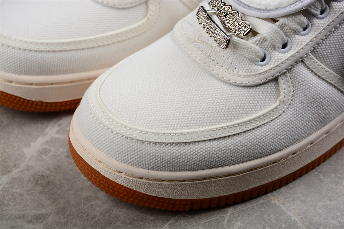 Air forces x travis scott