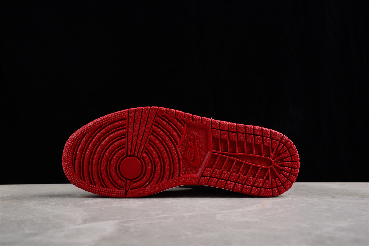 Jordan 1s high x Off-white red