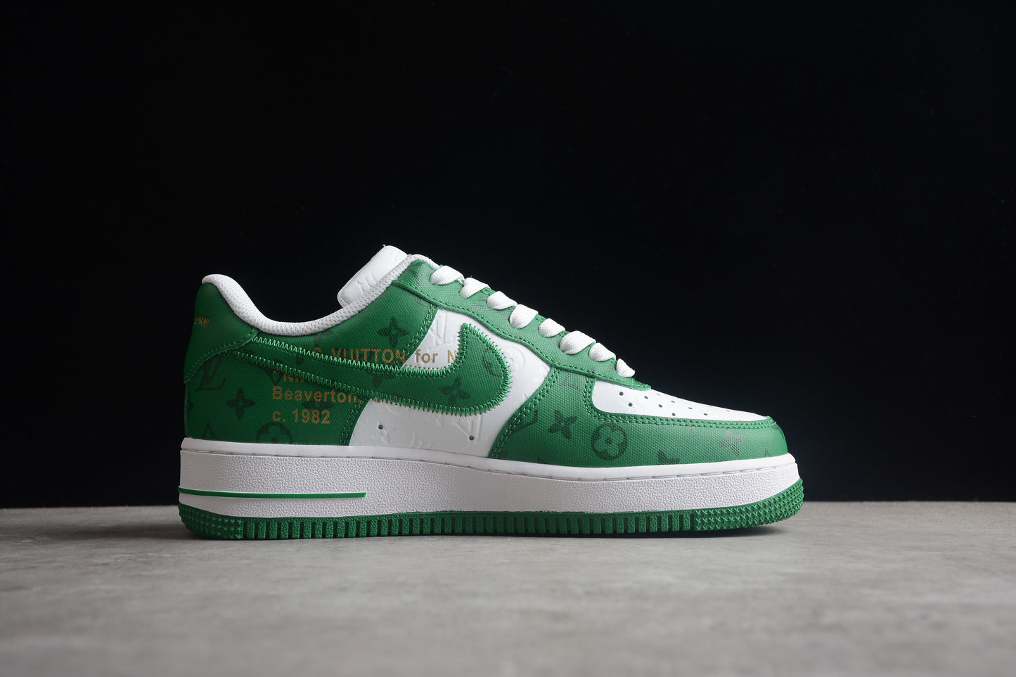 air forces x LV | green