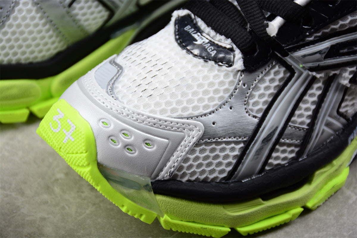 Balenciaga Runner Trainers | Gray green