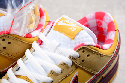 SB Dunks Yellow lobster custom