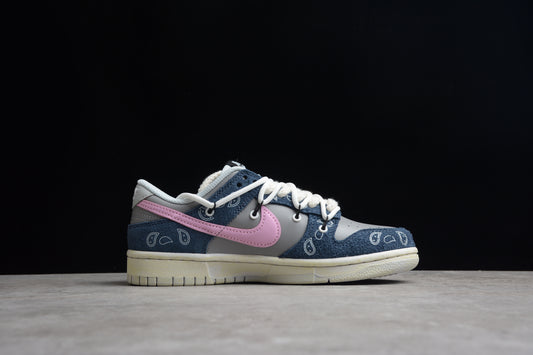 SB Dunks pink flower custom